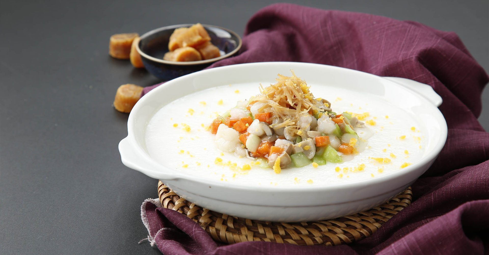 Xiu Healthy dishes - Steamed egg white with seafood and dried scallops