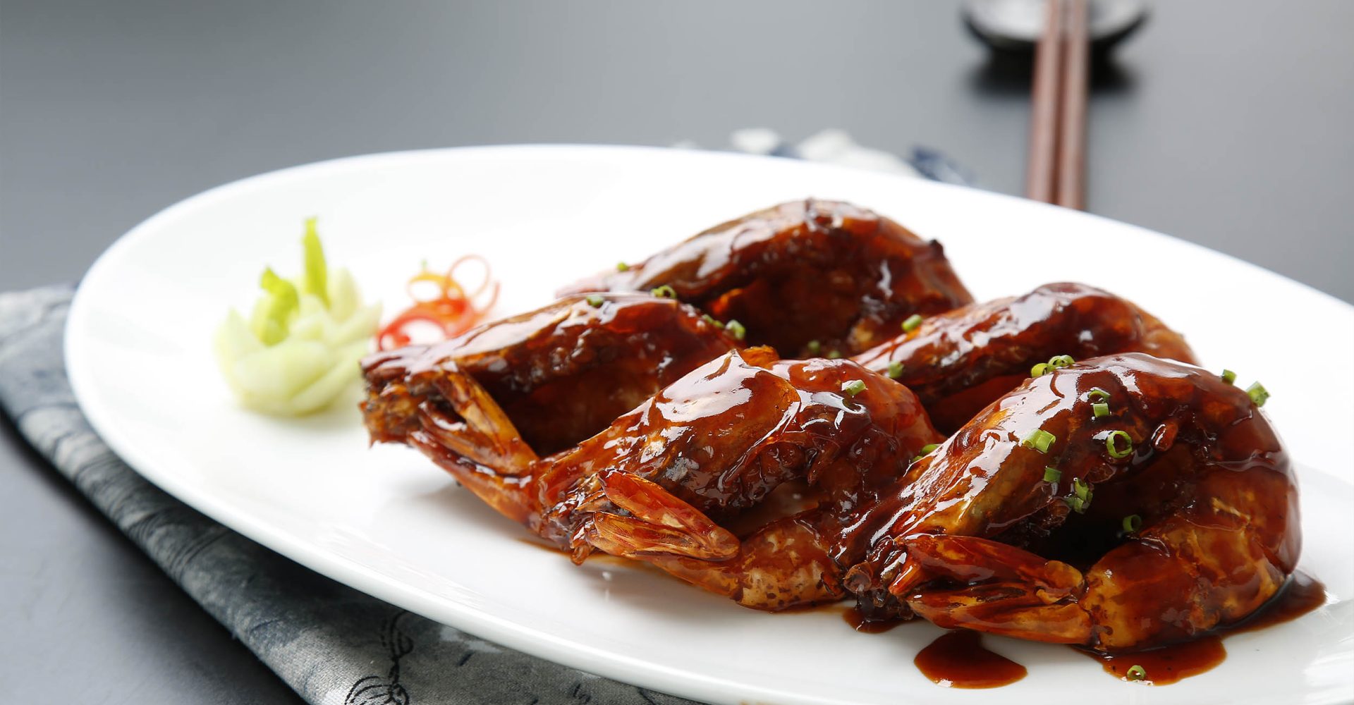 Xiu Seafood Selection - Pan-fried prawns with special sauce